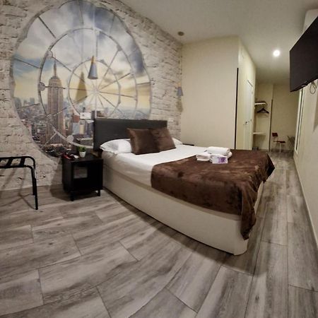 Ch Cruz Madrid Hotel ภายนอก รูปภาพ