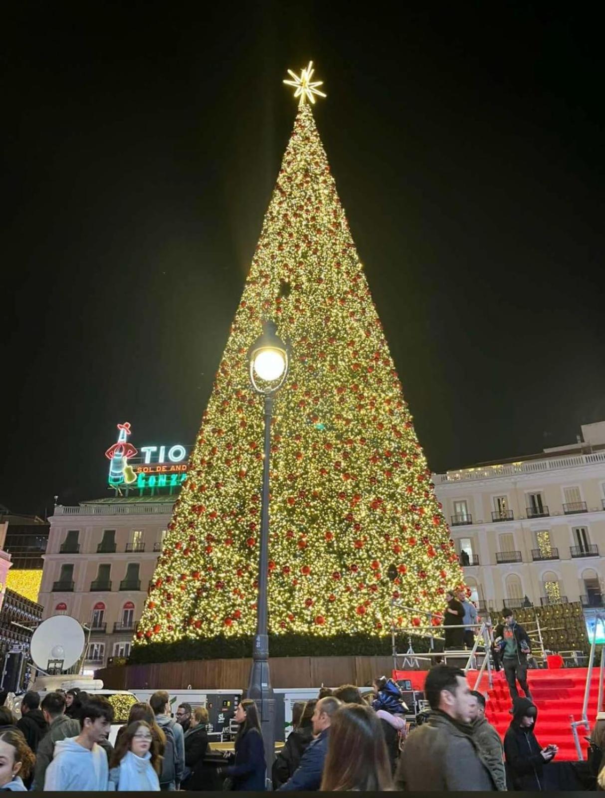 Ch Cruz Madrid Hotel ภายนอก รูปภาพ